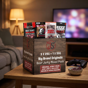 Big Brand Originals Beef Jerky Mixed Pack på stuebordet en kveld, med spillkontroll og en liten skål, AI-generert bilde