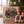 Jack Link's Beef Jerky Julekalender ved innpakkede gaver under juletreet, AI-generert bilde